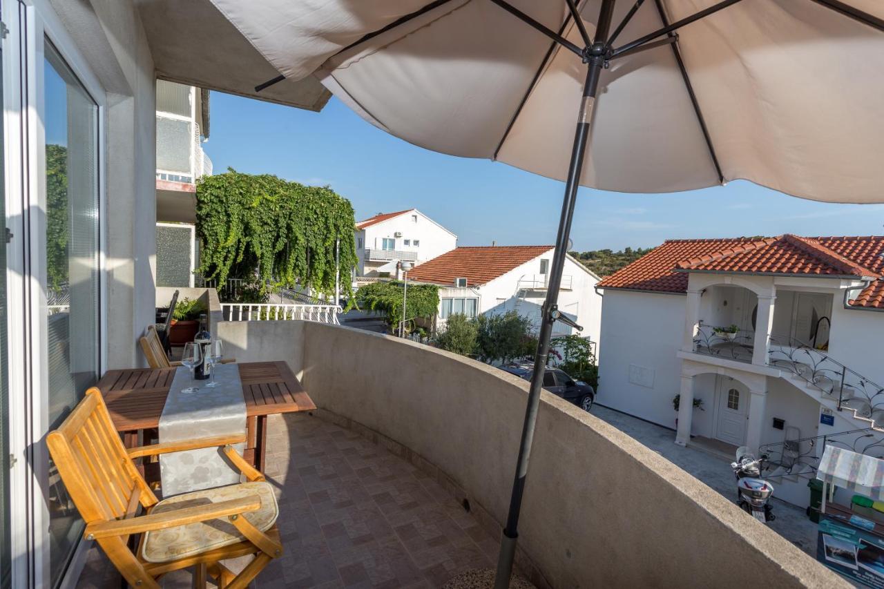 Apartman Lucy Hvar Town Esterno foto