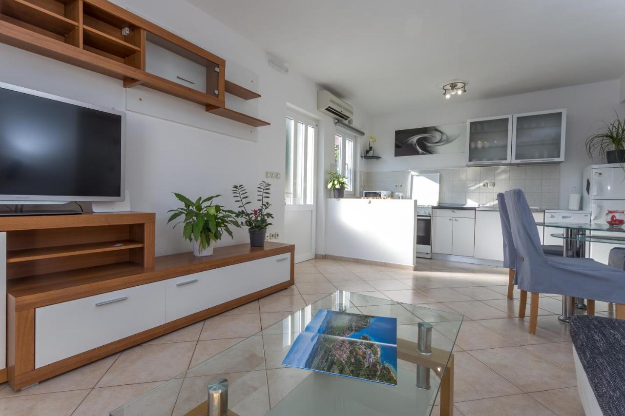 Apartman Lucy Hvar Town Esterno foto