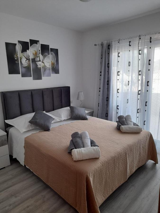 Apartman Lucy Hvar Town Esterno foto