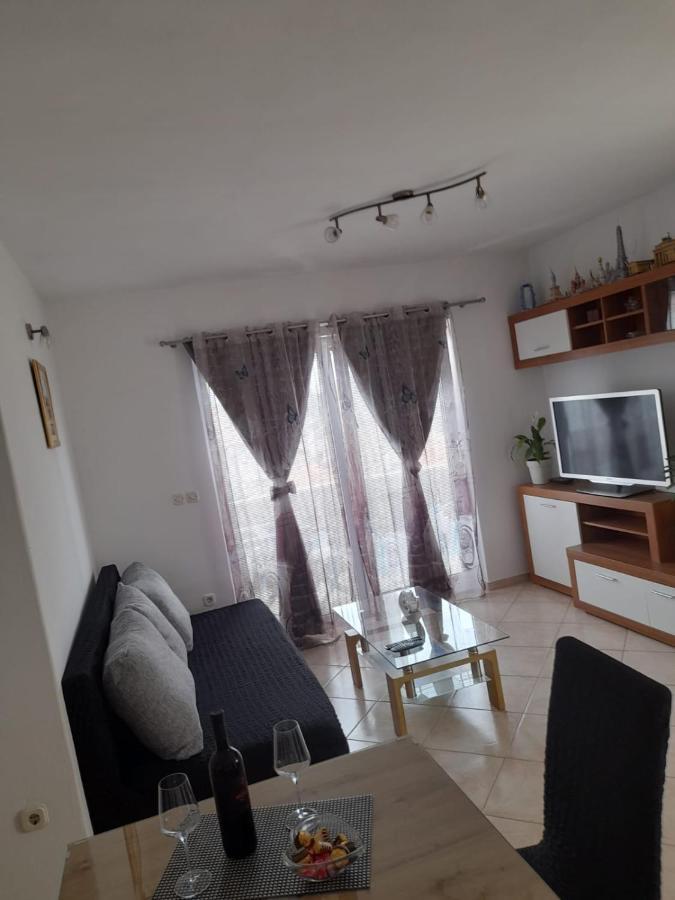Apartman Lucy Hvar Town Esterno foto